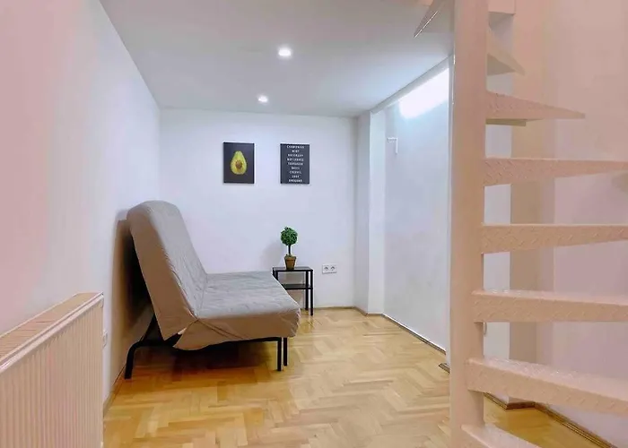 C Downtown Cozy Family Loft *