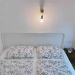 C Downtown Cozy Family Loft * Budapest