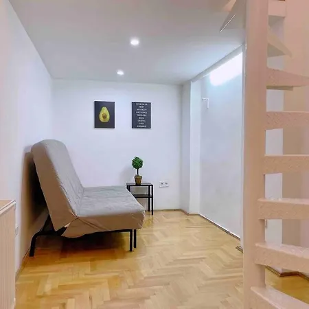 C Downtown Cozy Family Loft *